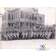 Douanegroep voor het kantoor Jaren 60 Coll. mw Jansen -vDiggelen